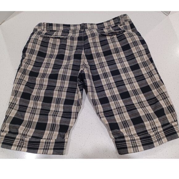 ONE TUFF BABE Bermuda Women's Black/beige Size 9/10 - Picture 2 of 5